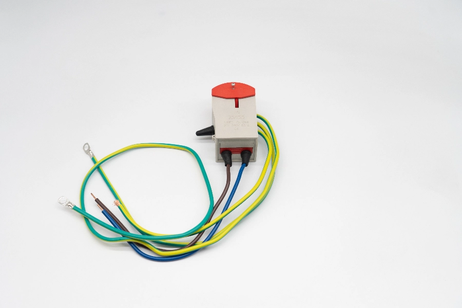F072 cut out option